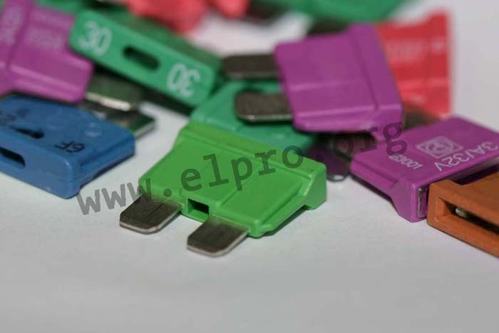 Mta Fuse Color Code MTA automotive blade type fuses, 32V, uniVAL series - elpro Elektronik