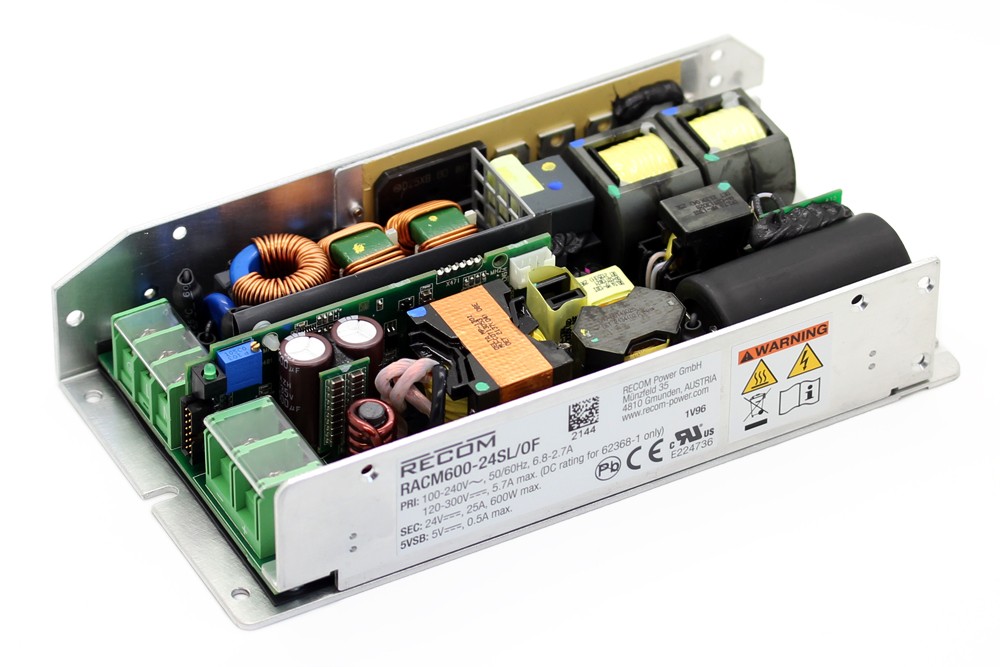 Recom AC/DC-Wandler der Serie RACM600-L